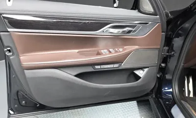 BMW 7-Series 2017, 74938 км, за 22712.35 USD - фото 24
