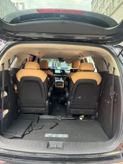 Kia Canival 2023, 41000 км, за 12008.86 USD - фото 9