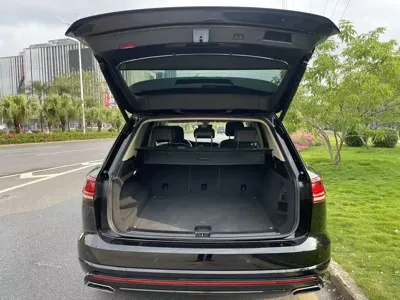 Volkswagen Touareg 2019, 100000 км, за 27741.12 USD - фото 8