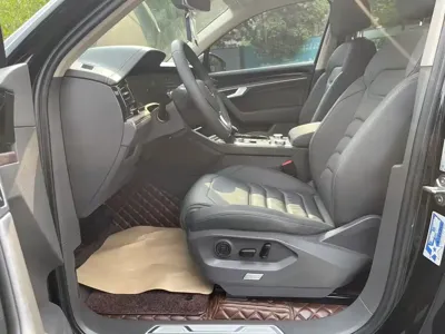 Volkswagen Touareg 2019, 100000 км, за 27741.12 USD - фото 10