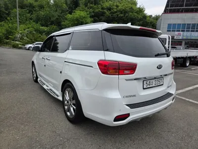 Kia Canival 2019, 80851 км, за 12286.29 USD - фото 3