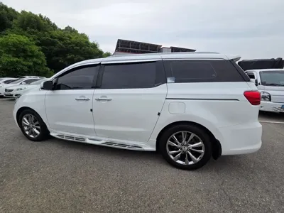 Kia Canival 2019, 80851 км, за 12286.29 USD - фото 4
