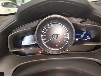 Mazda CX-4 2023, 30500 км, за 18701.82 USD - фото 8