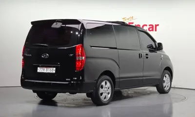 Hyundai Starex 2016, 71750 км, за 8403.91 USD