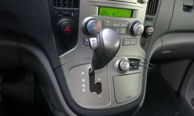 Hyundai Starex 2016, 71750 км, за 8400.07 USD - фото 9