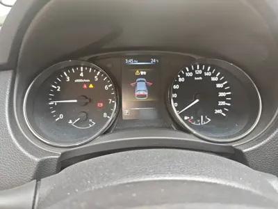 Nissan Qashqai 2016, 61000 км, за 5591.42 USD