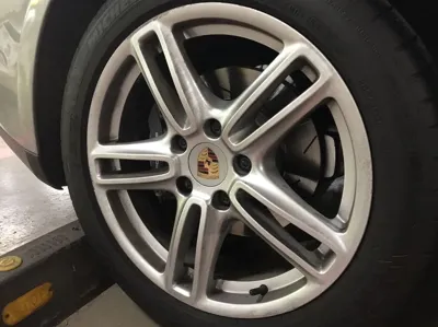 Porsche Panamera 2011, 85000 км, за 14962.28 USD