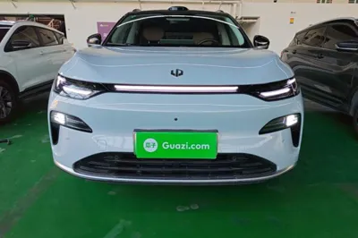Leapmotor C11 2026, 13600 км, за 23032 USD