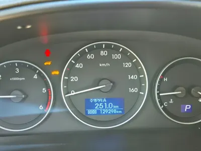 Hyundai Starex 2019, 129301 км, за 8790.78 USD - фото 15
