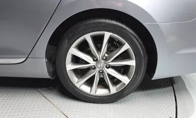 Hyundai Grandeur 2015, 114748 км, за 4560.26 USD - фото 21