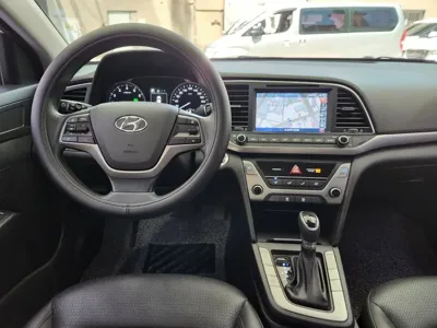 Hyundai Avante 2018, 133149 км, за 5448.34 USD - фото 7