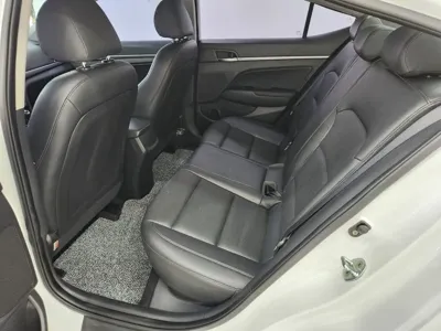 Hyundai Avante 2018, 133149 км, за 5448.34 USD - фото 9