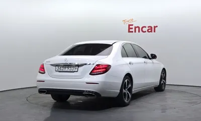 Mercedes-Benz E-Class 2020, 76348 км, за 14873.09 USD