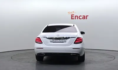 Mercedes-Benz E-Class 2020, 76348 км, за 14873.09 USD