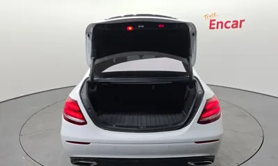 Mercedes-Benz E-Class 2020, 76348 км, за 14769.59 USD - фото 20