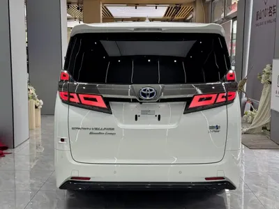 Toyota Vellfire 2022, 84000 км, за 76004.34 USD