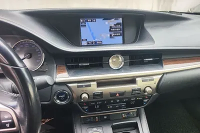 Lexus ES 2015, 180800 км, за 17568 USD - фото 12