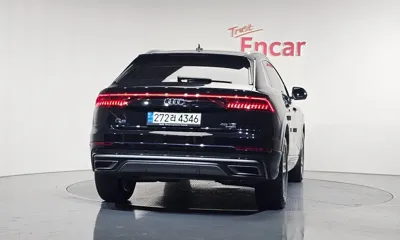 Audi Q8 2021, 68578 км, за 35883.75 USD
