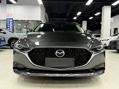 Mazda 3 Axela 2022, 25000 км, за 14726.4 USD