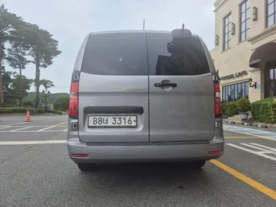Hyundai Starex 2019, 129451 км, за 9311.71 USD