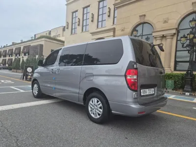 Hyundai Starex 2019, 129451 км, за 9311.71 USD
