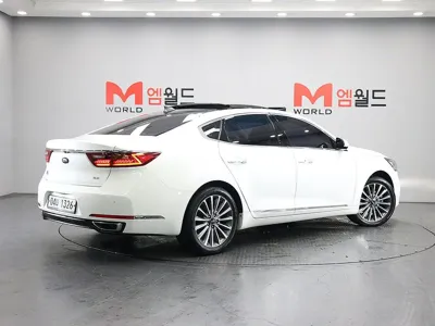 Kia K7 2016, 125000 км, за 7553.56 USD