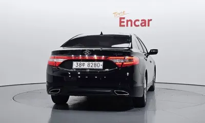 Hyundai Grandeur 2012, 104259 км, за 4234.53 USD