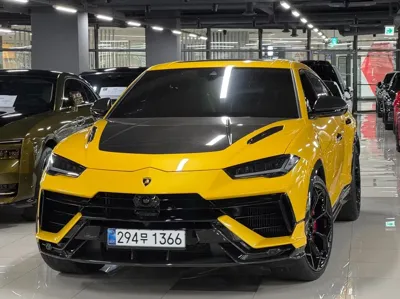 Lamborghini Urus · 2024 год