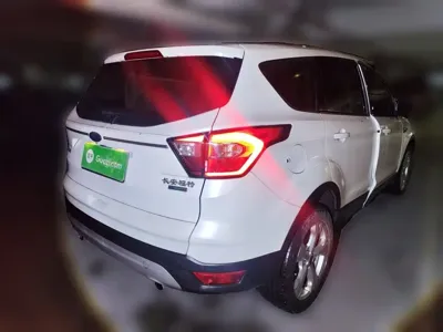 Ford Kuga 2018, 59100 км, за 5826.84 USD