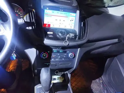 Ford Kuga 2018, 59100 км, за 5826.84 USD - фото 10
