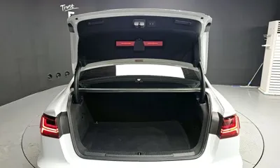 Audi A6 2016, 156625 км, за 9188.27 USD - фото 20