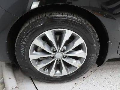 Kia Canival 2016, 166982 км, за 4588.42 USD