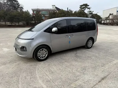 Hyundai Staria · 2025 год