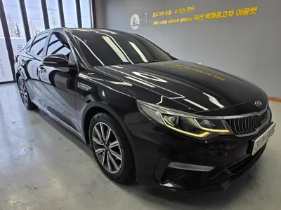 Kia K5 · 2019 год
