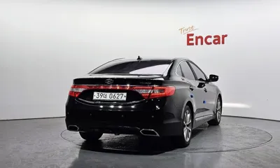 Hyundai Grandeur 2016, 150121 км, за 5156.01 USD