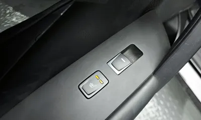 Hyundai Grandeur 2016, 150121 км, за 5156.01 USD - фото 20