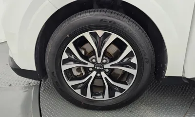 Kia Canival 2023, 79260 км, за 21610.61 USD