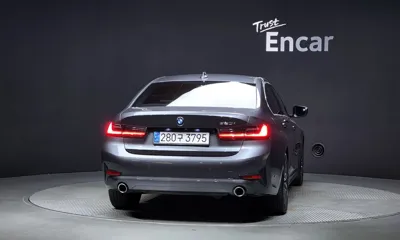 BMW 3-Series 2020, 69746 км, за 16618.49 USD
