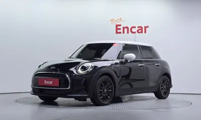 MINI Cooper · 2024 год