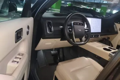 Li Auto L8 2025, 10700 км, за 46033 USD - фото 23