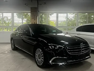 Mercedes-Benz E-Class 2022, 45000 км, за 36037.15 USD