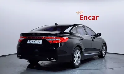 Hyundai Grandeur 2012, 177673 км, за 2576.81 USD