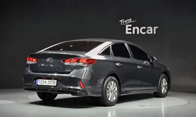 Hyundai Sonata 2018, 120721 км, за 7020.73 USD