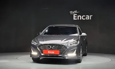 Hyundai Sonata 2018, 120721 км, за 7020.73 USD