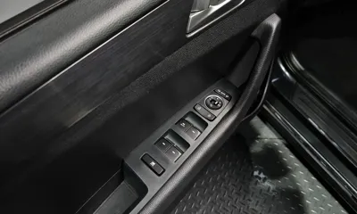 Hyundai Sonata 2018, 120721 км, за 7020.73 USD - фото 19