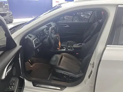 BMW 1 Series 2018, 50199 км, за 7767.03 USD - фото 9
