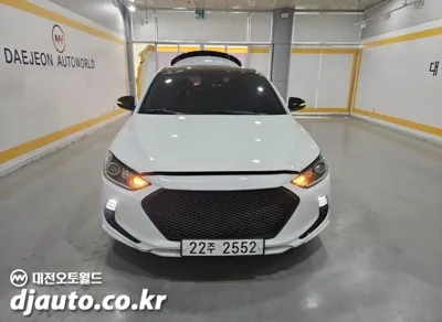 Hyundai Avante · 2018 год
