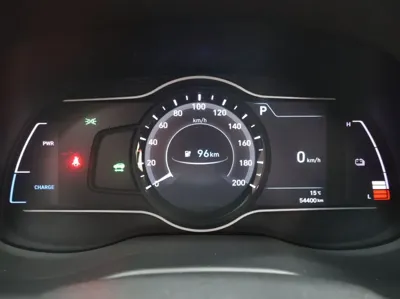 Hyundai Kona 2020, 54400 км, за 9517.92 USD - фото 11