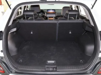 Hyundai Kona 2020, 54400 км, за 9517.92 USD - фото 18
