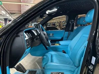 Rolls-Royce Cullinan 2023, 14000 км, за 376610.46 USD - фото 9